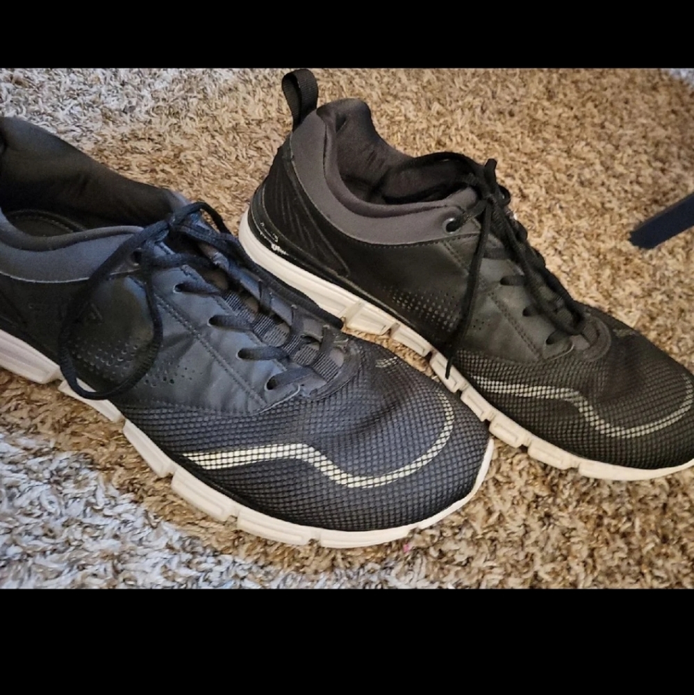 Men's shoes